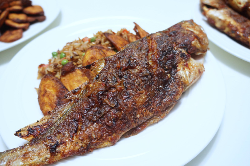 Grilled Croaker Fish 6pcs with plantain/sauce